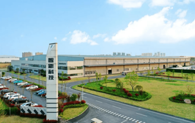 廣汽與華為攜手造車;上汽無人駕駛出租車年內運營